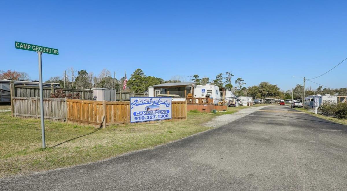 2Br Pet Friendly Home In Sneads Ferry With Parking Екстериор снимка