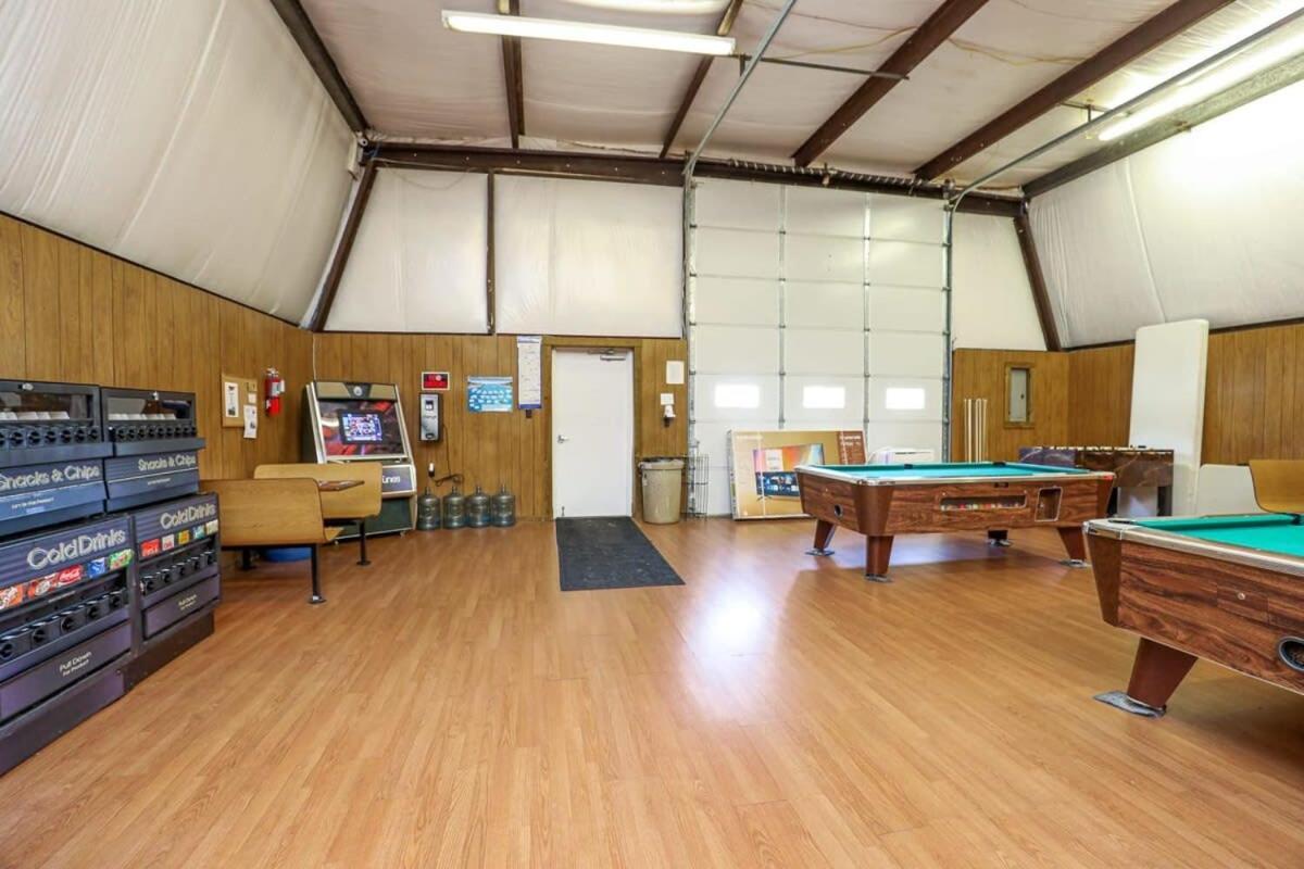 2Br Pet Friendly Home In Sneads Ferry With Parking Екстериор снимка