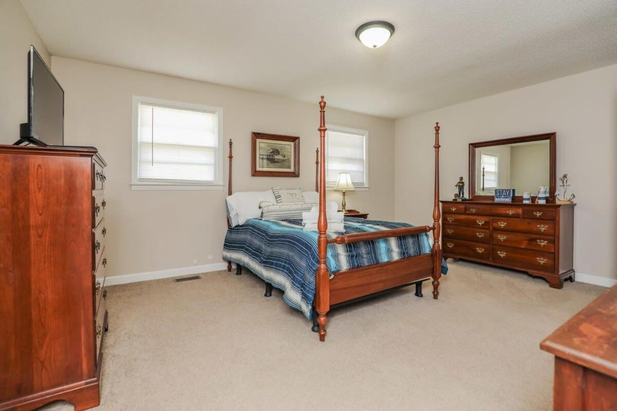2Br Pet Friendly Home In Sneads Ferry With Parking Екстериор снимка