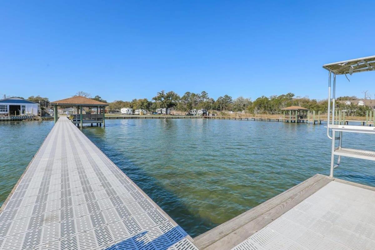 2Br Pet Friendly Home In Sneads Ferry With Parking Екстериор снимка