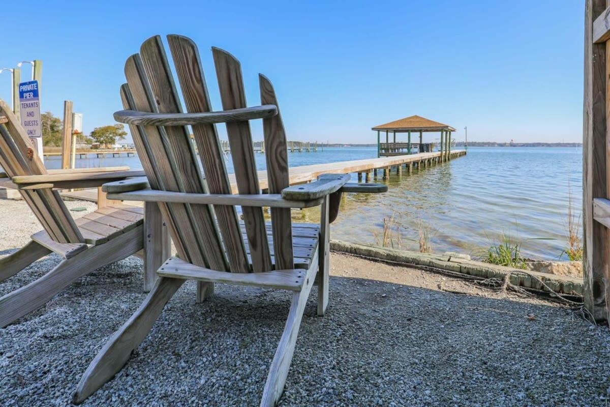 2Br Pet Friendly Home In Sneads Ferry With Parking Екстериор снимка