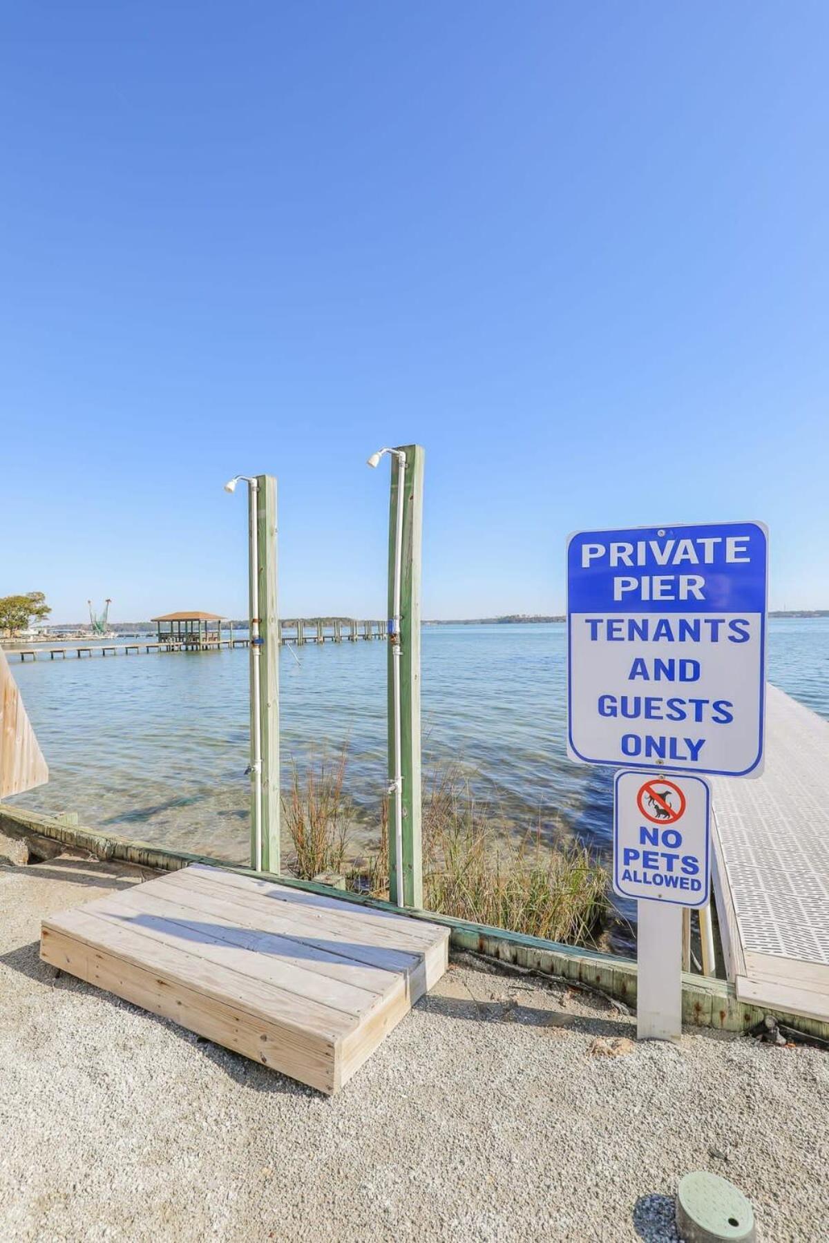 2Br Pet Friendly Home In Sneads Ferry With Parking Екстериор снимка