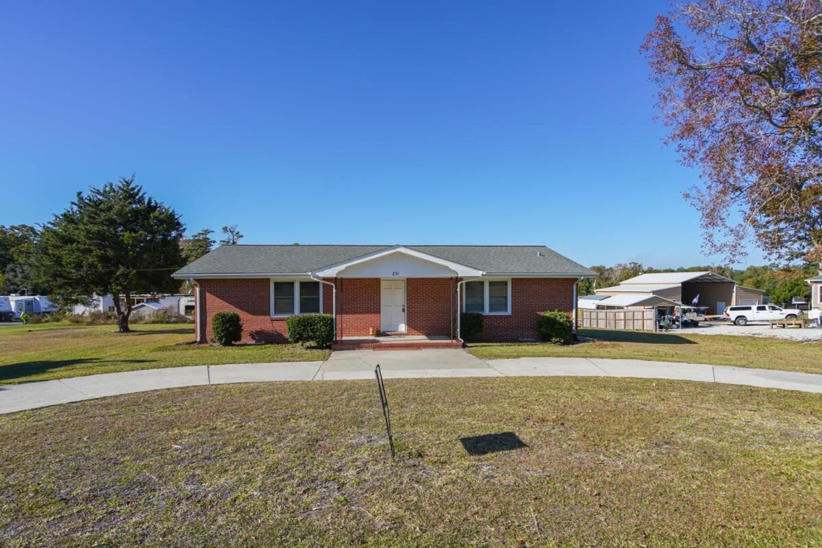 2Br Pet Friendly Home In Sneads Ferry With Parking Екстериор снимка
